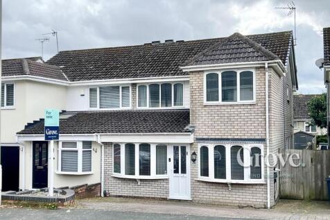 3 bedroom semi-detached house for sale