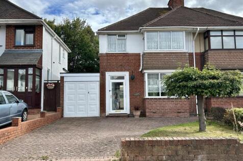 Boundary Avenue, Rowley Regis 3 bed semi