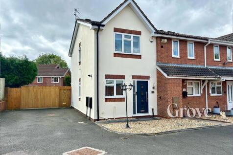 Fieldfare Close, Cradley Heath 2 bed end of terrace house for sale