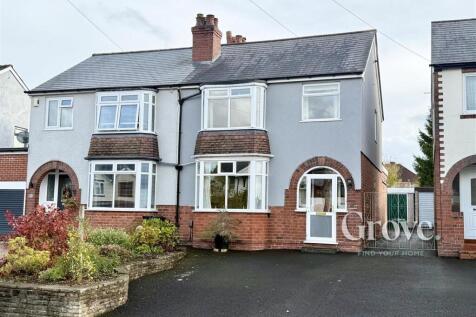 3 bedroom semi-detached house for sale