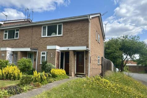 Hamilton Avenue, Halesowen 1 bed maisonette for sale