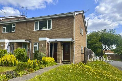 Hamilton Avenue, Halesowen 1 bed maisonette for sale