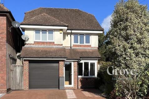 Birmingham Road, Hagley 3 bed detached house for sale