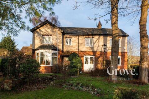Church Avenue, Clent, Stourbridge 3 bed detached house for sale