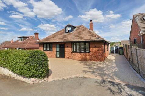 3 bedroom detached bungalow for sale
