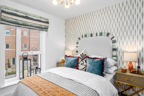 3 bedroom maisonette for sale