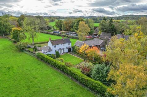 3 bedroom cottage for sale