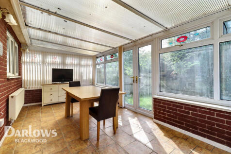 2 bedroom semi-detached bungalow for sale