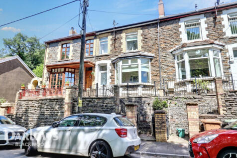 Bargoed CF81 3 bed terraced house for sale