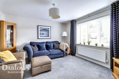 Blackwood NP12 3 bed detached house for sale