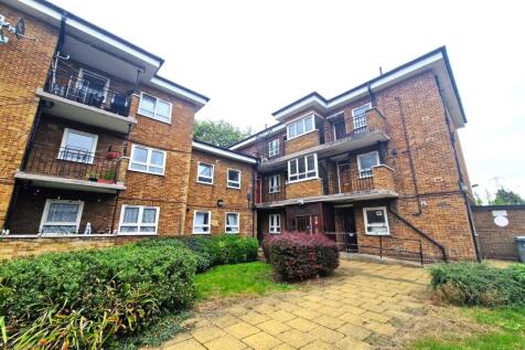 Dukes Court, Barking Road, East Ham... 2 bed flat for sale