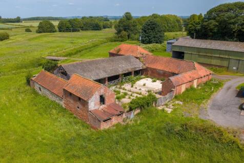 Market Rasen, Lincolnshire 5 bed barn conversion for sale