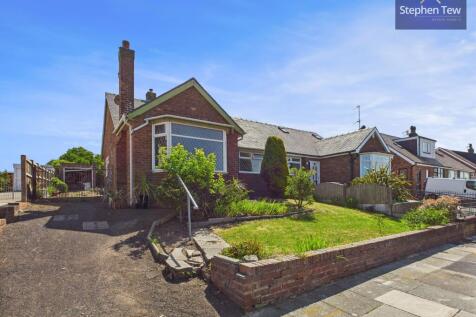 2 bedroom semi-detached bungalow for sale