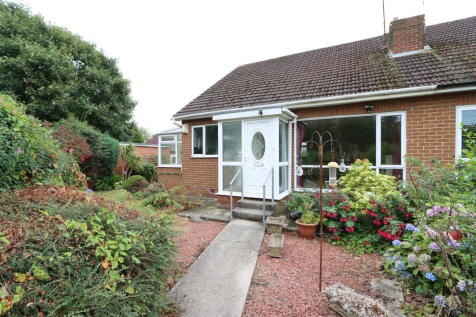 2 bedroom semi-detached bungalow for sale