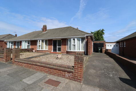 2 bedroom semi-detached bungalow for sale