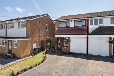 Ashdale Drive, Maypole, Birmingham 3 bed semi
