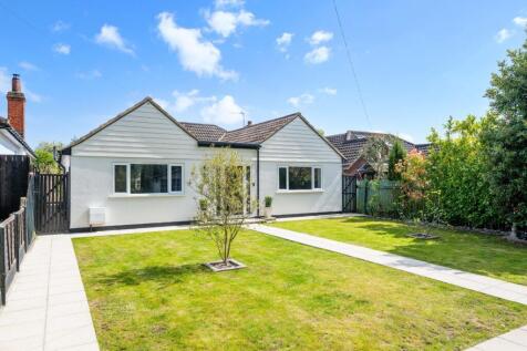 The Orchard, Meadow Walk, Ewell Village 3 bed detached bungalow for sale