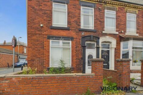 4 bedroom end of terrace house for sale