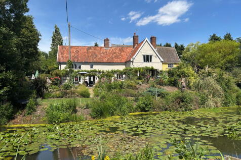 Grove Farm, Cretingham, Suffolk 5 bed link detached house for sale