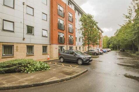 6 bedroom flat for sale