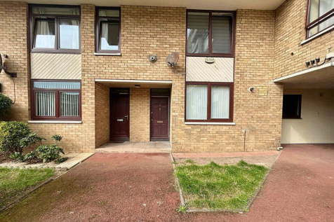 Collingwood Court, Washington NE37 3 bed ground floor maisonette for sale