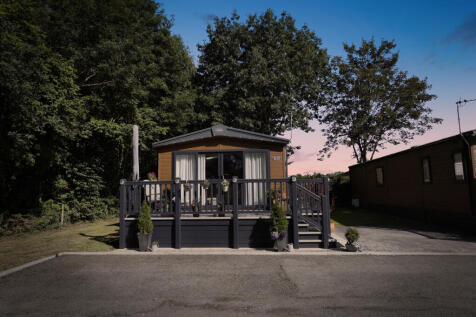 2 bedroom lodge for sale