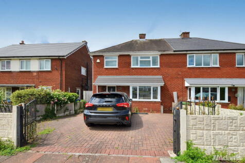 3 bedroom semi-detached house for sale