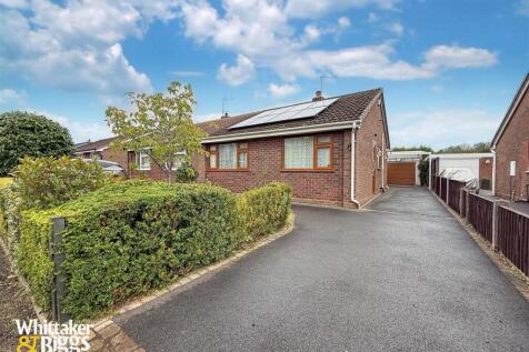 2 bedroom semi-detached bungalow for sale
