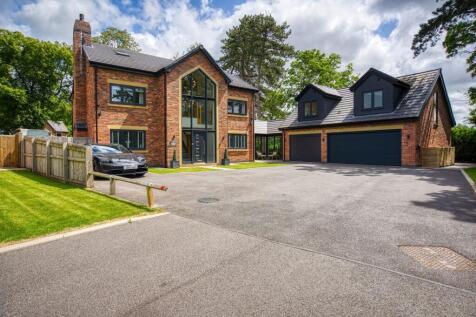 7 bedroom detached house for sale