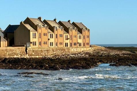 3 bedroom ground floor flat for sale