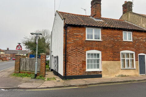 1 bedroom end of terrace house for sale