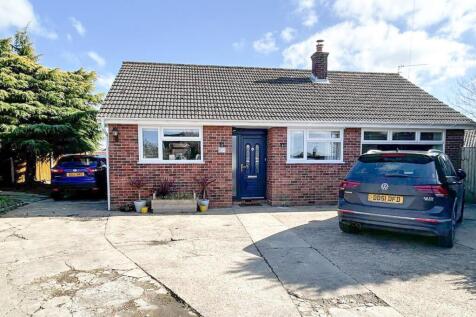 3 bedroom detached bungalow for sale