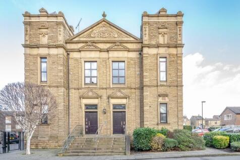 2 bedroom ground floor flat for sale