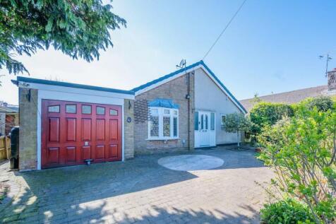 2 bedroom detached house for sale