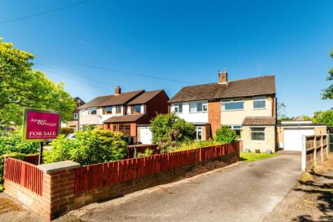 3 bedroom semi-detached house for sale