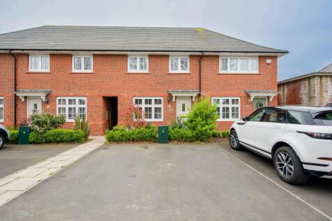 3 bedroom mews property for sale