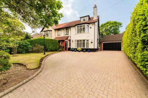 4 bedroom semi-detached house for sale