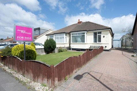 2 bedroom semi-detached bungalow for sale