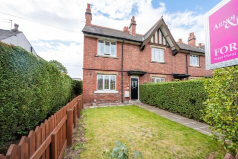 2 bedroom end of terrace house for sale