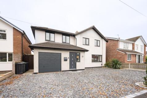 5 bedroom detached house for sale