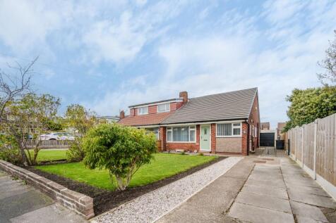 3 bedroom semi-detached bungalow for sale