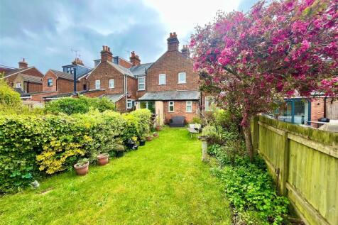 Letchmore Road, Stevenage 2 bed end of terrace house for sale