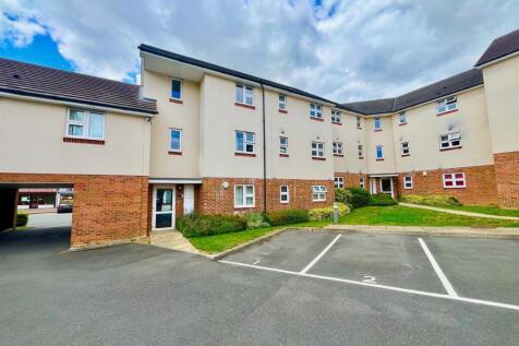 Gray Court, Stevenage 2 bed apartment for sale