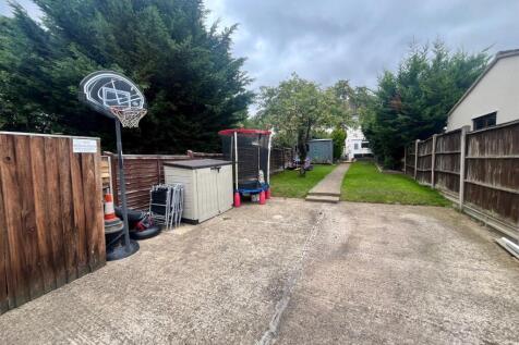 The Noke, Stevenage 3 bed terraced house for sale