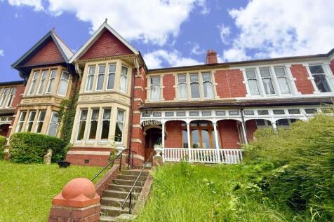 6 bedroom terraced house for sale