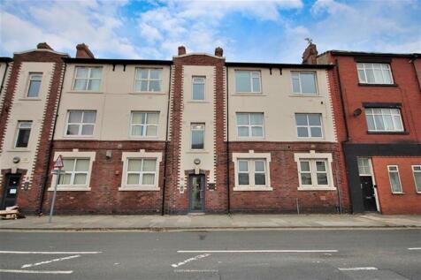 Liverpool L22 3 bed flat for sale