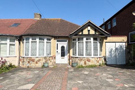 3 bedroom semi-detached bungalow for sale