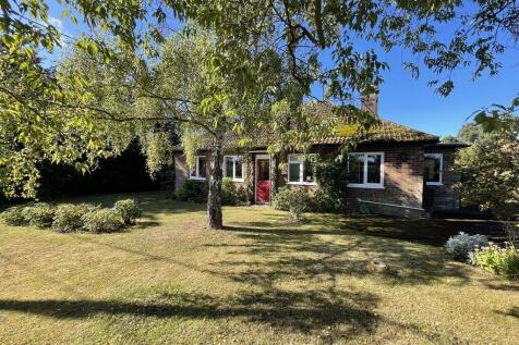 Friston, Saxmundham 3 bed detached bungalow for sale