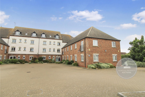 Wisbech Road, King's Lynn, Norfolk... 2 bed flat for sale