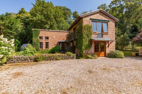 2 bedroom detached house for sale